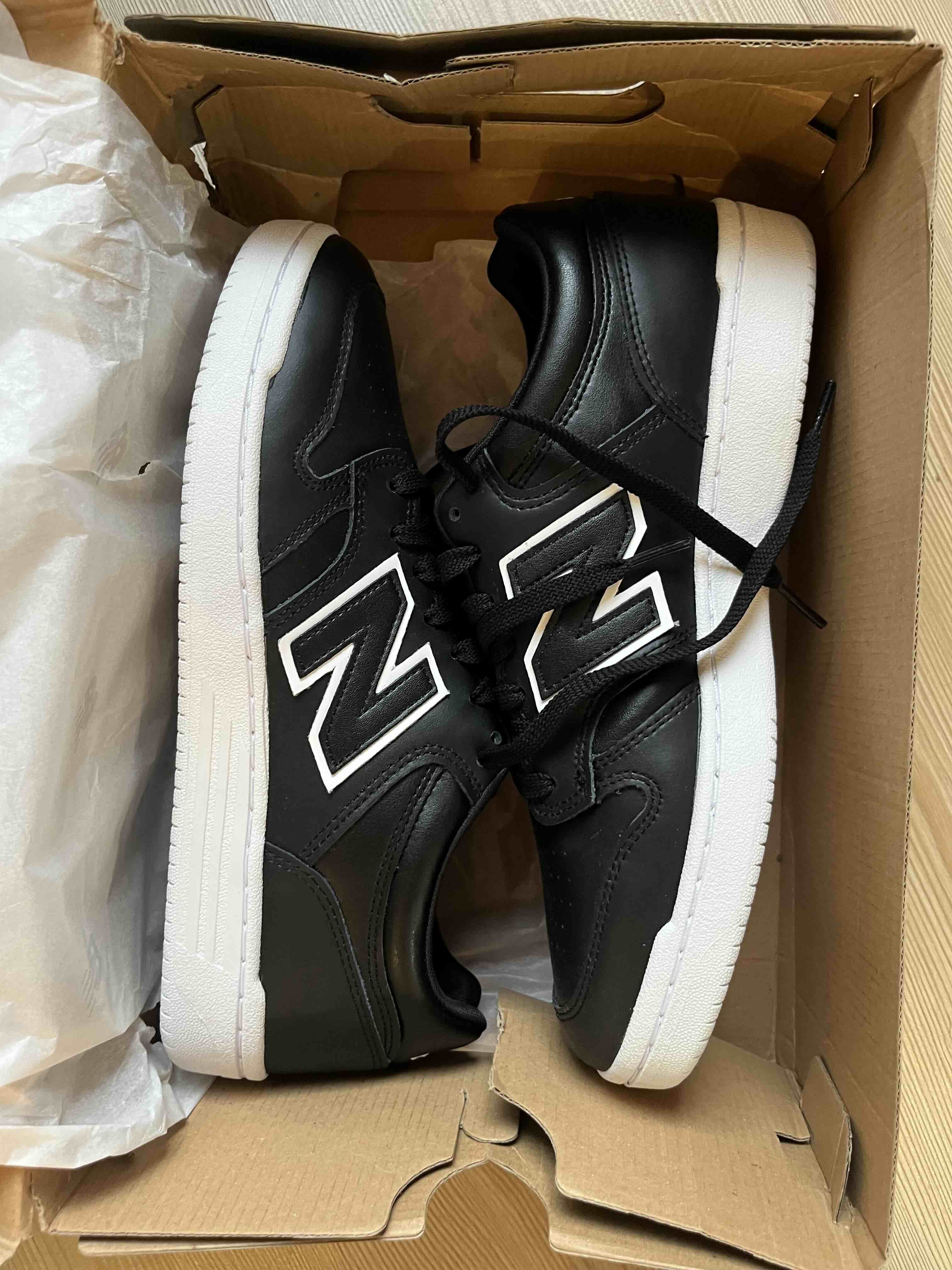 اسنیکر پسرانه – دخترانه برند نیوبالانس New Balance اورجینال 10-BB480LGM-3 photo review