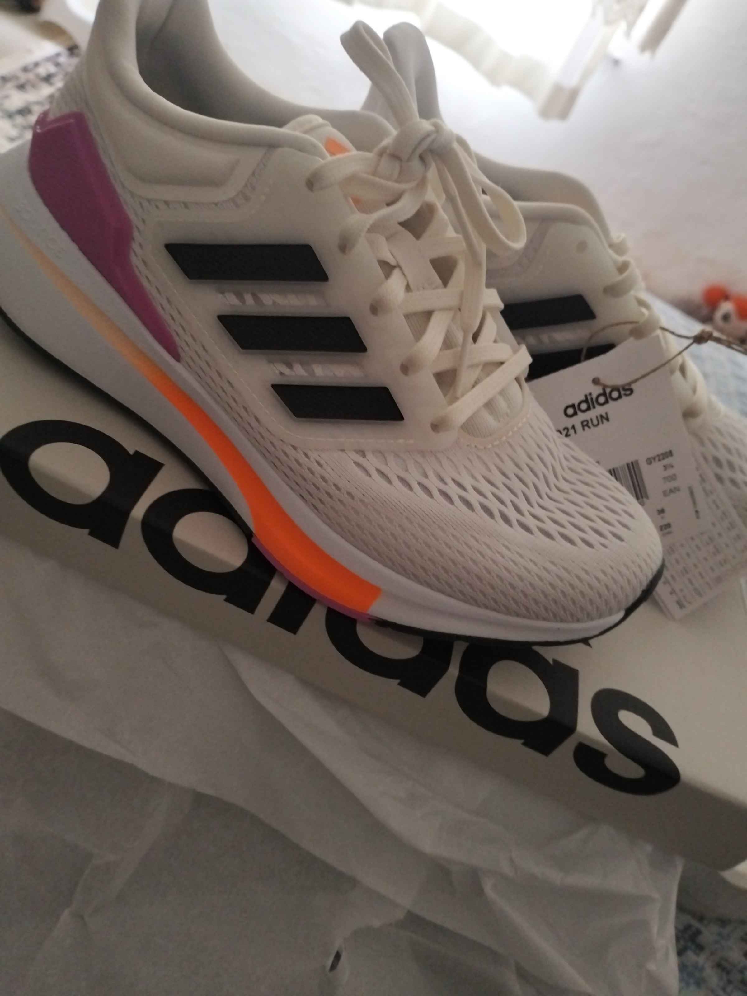 کتانی رانینگ زنانه خاکستری آدیداس adidas WF307 photo review