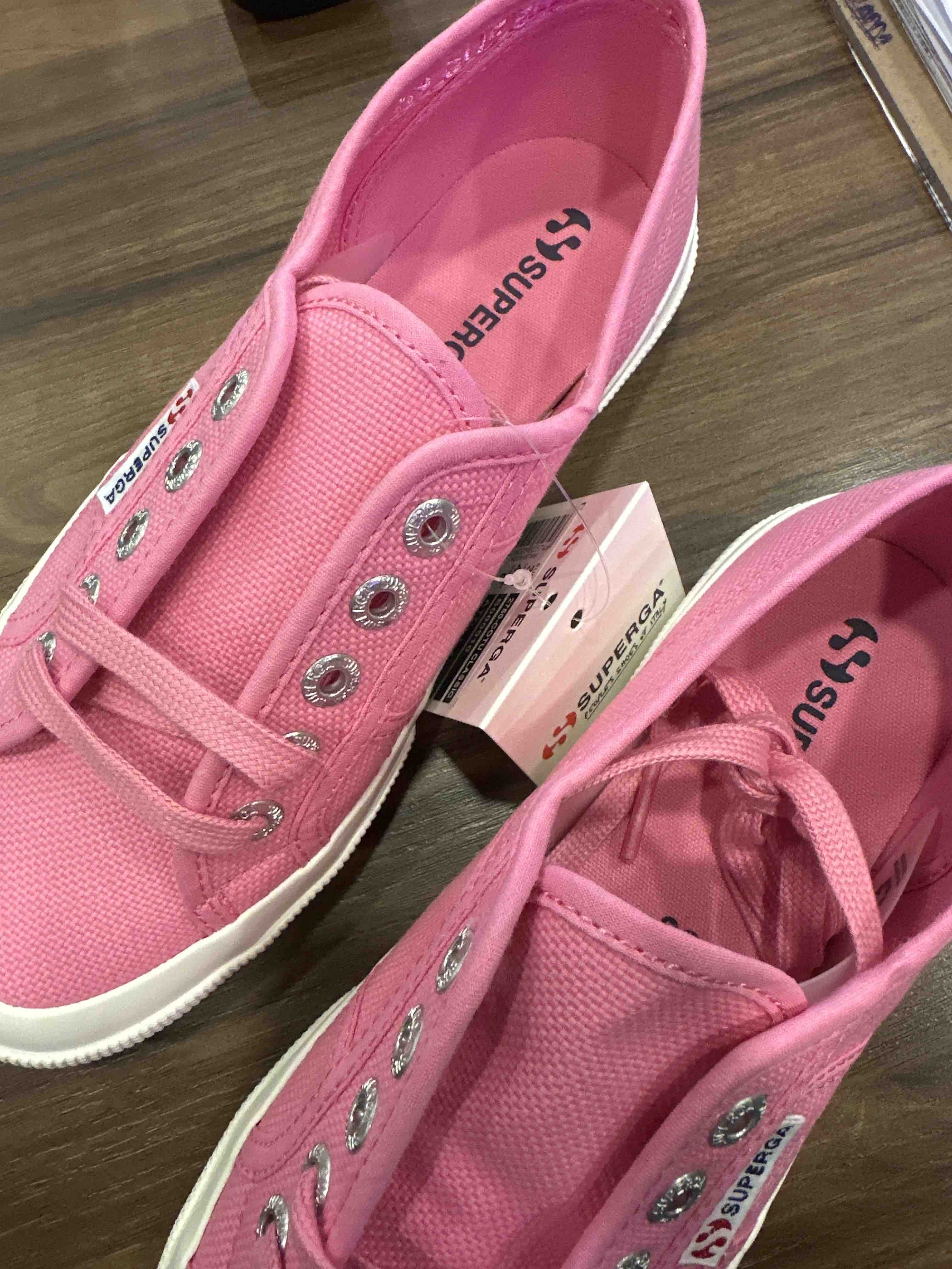 اسنیکر زنانه صورتی سوپرگا Superga S000010 photo review