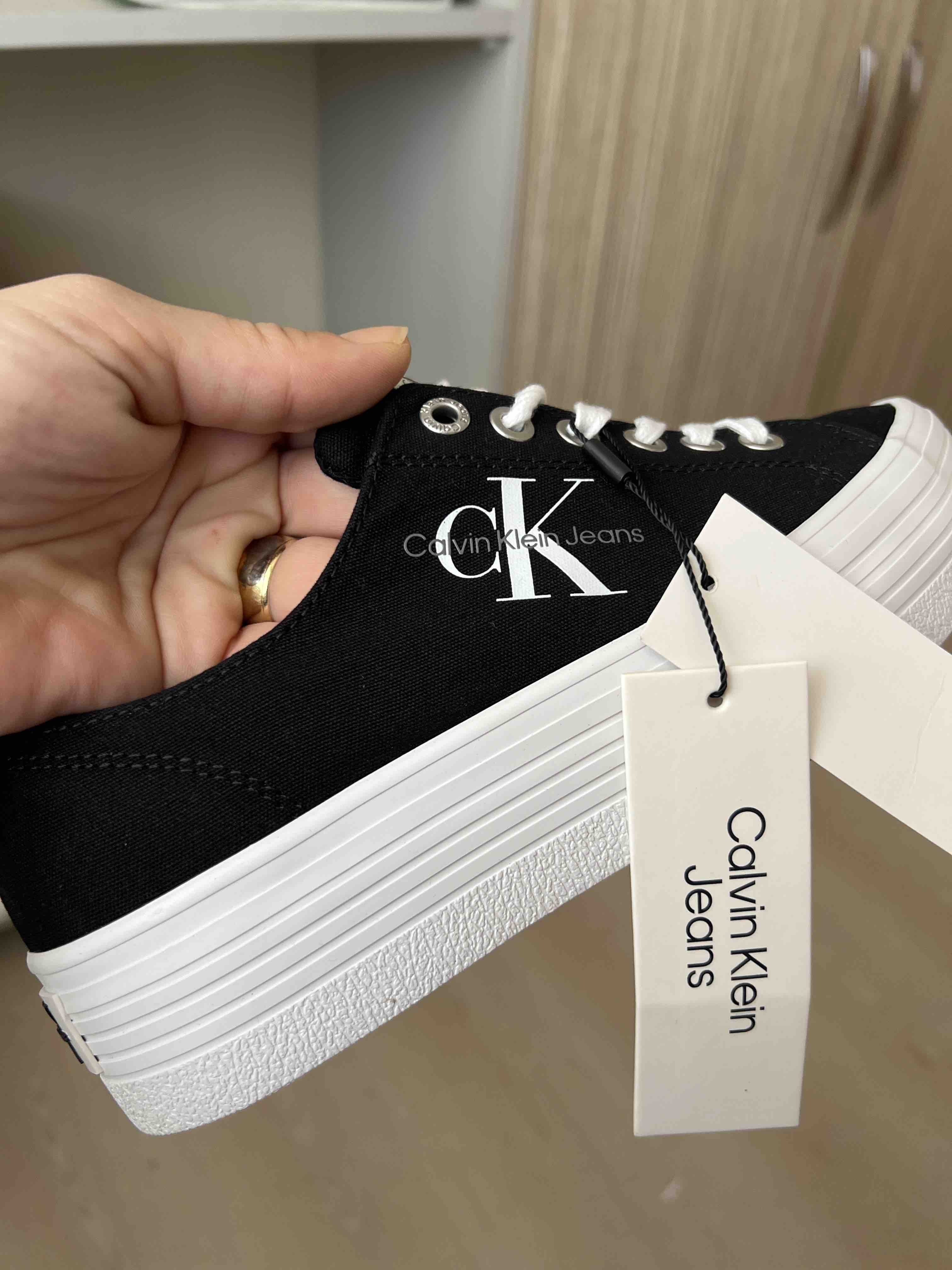 اسنیکر زنانه مشکی کلوین کلاین Calvin Klein YW0YW01030 BDS photo review