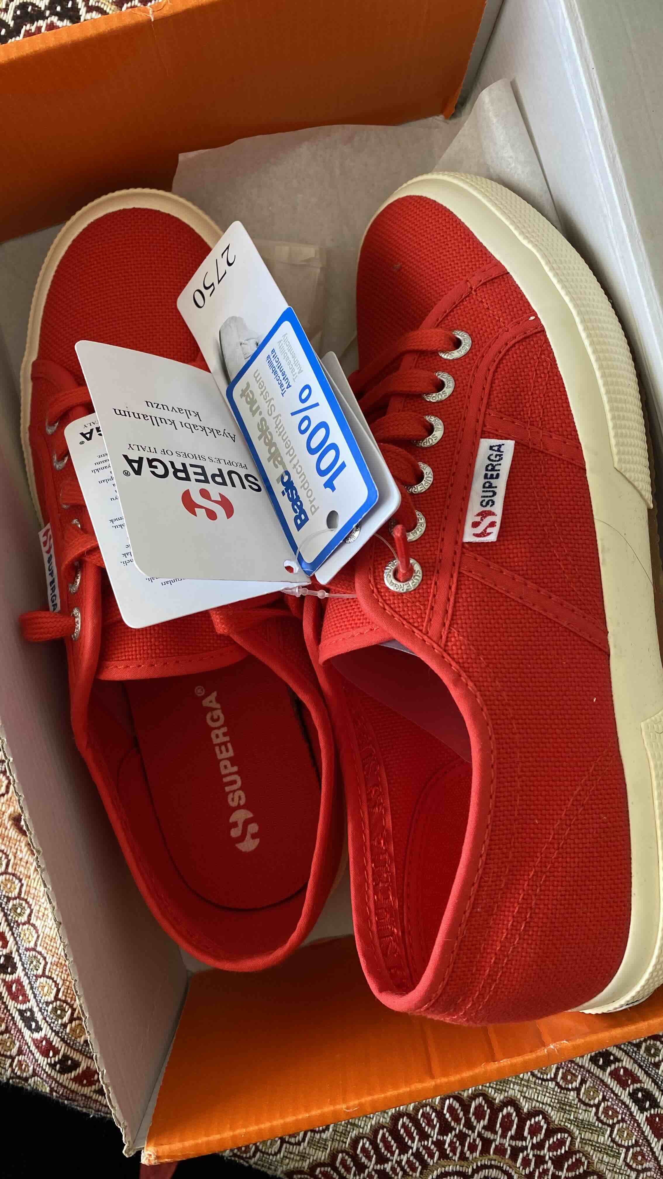 اسنیکر زنانه برند سوپرگا Superga اورجینال S000010-t photo review