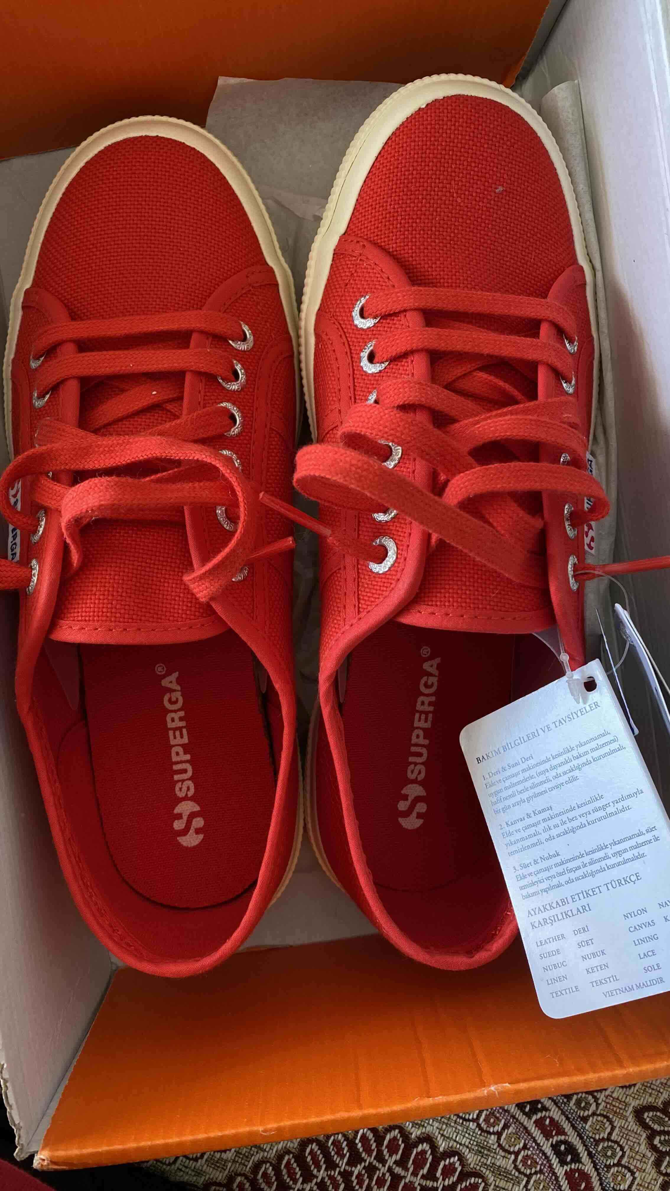 اسنیکر زنانه برند سوپرگا Superga اورجینال S000010-t photo review