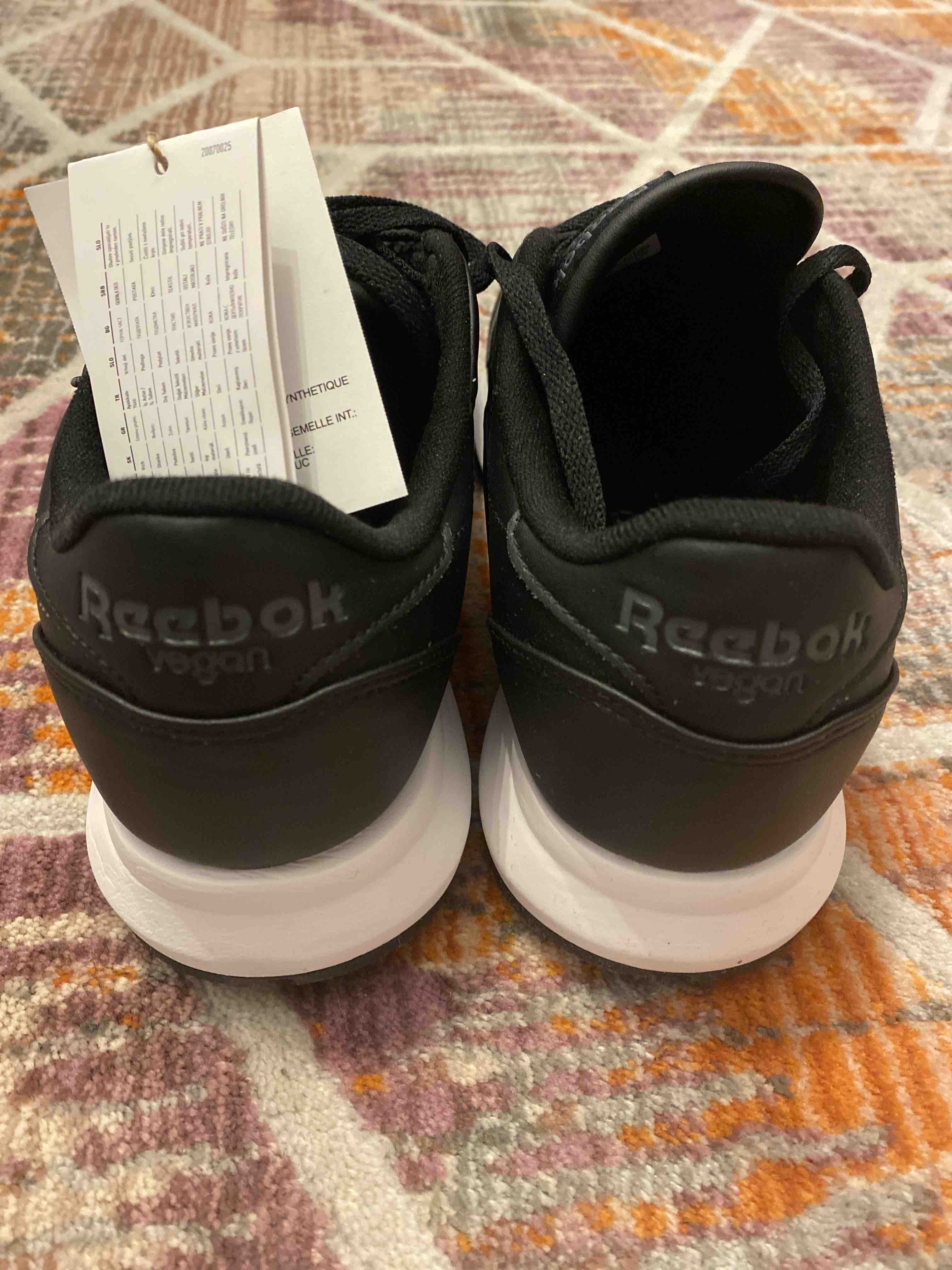 اسنیکر زنانه مشکی ریبوک Reebok GX8692 photo review