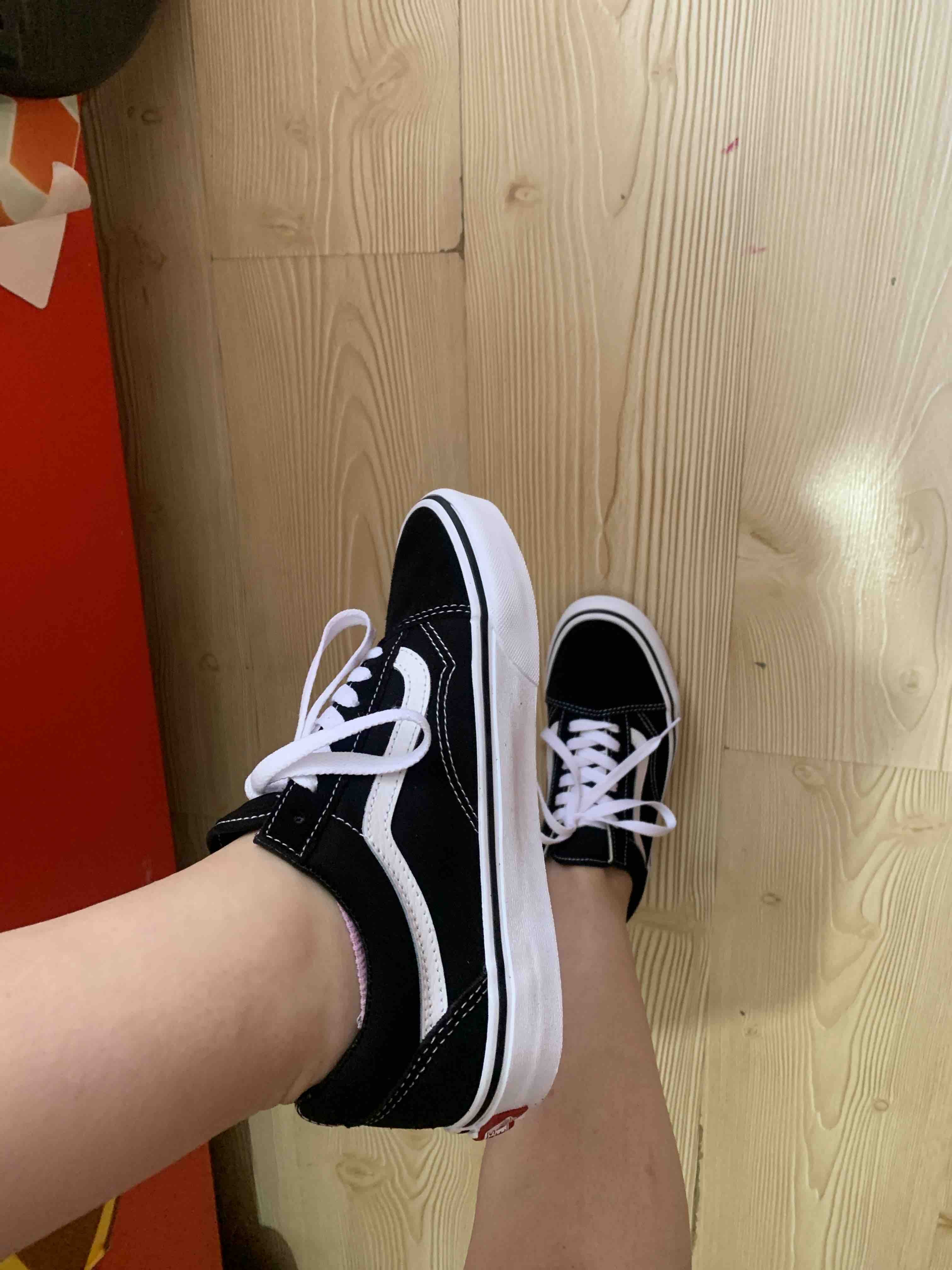 اسنیکر زنانه برند ونس Vans اورجینال VD3HY28-S photo review