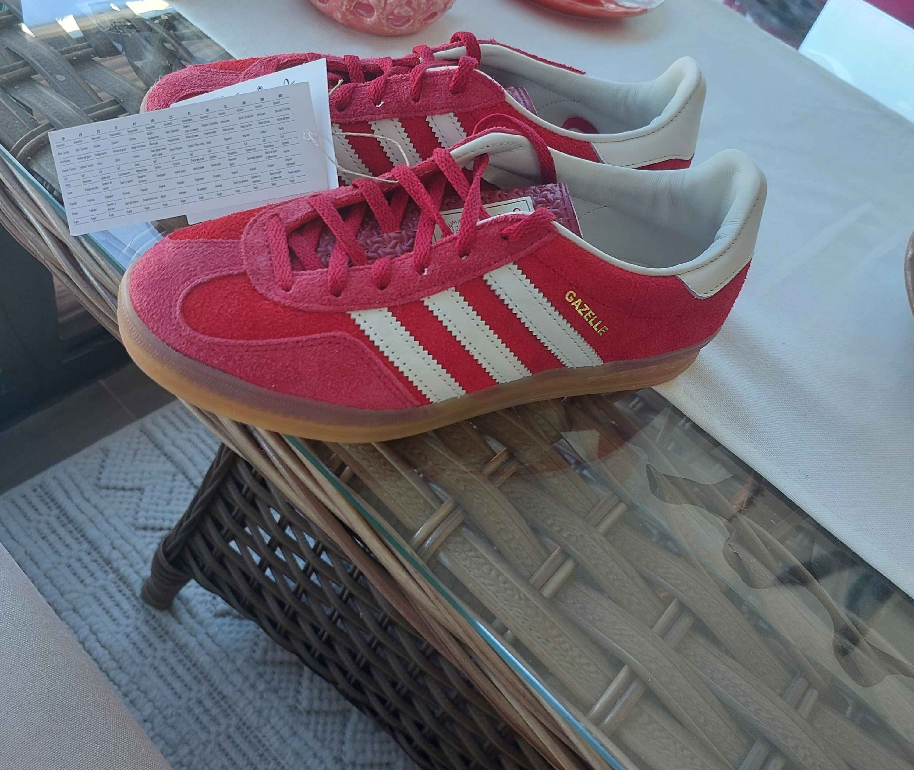 اسنیکر زنانه قرمز آدیداس adidas ho6261 photo review