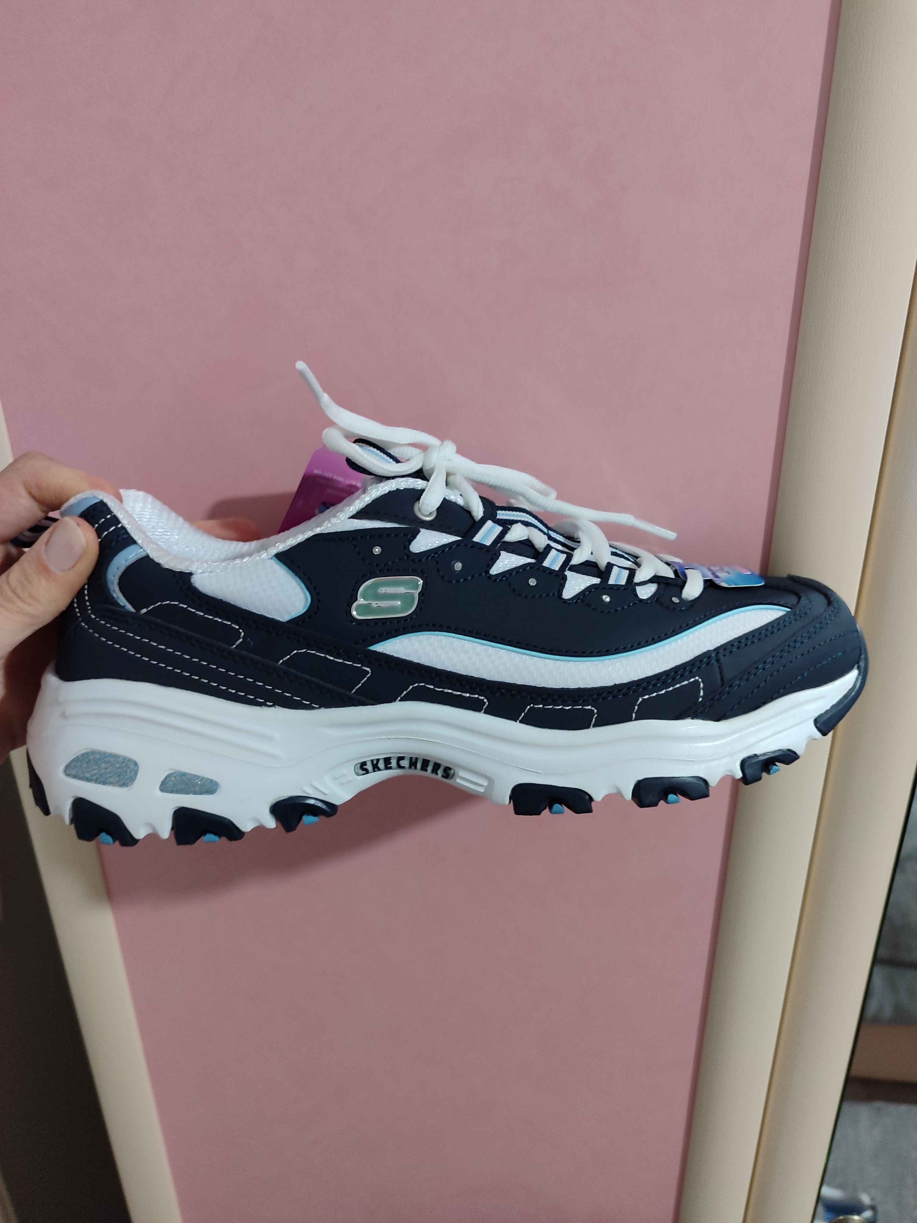 اسنیکر زنانه سفید اسکیچرز Skechers 11930NVW photo review