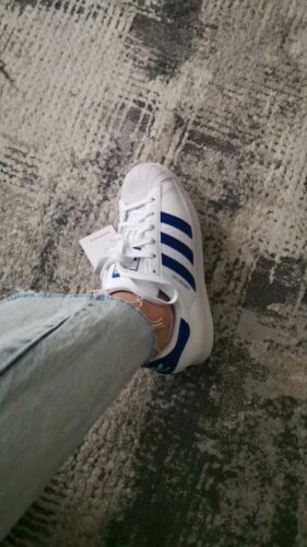 اسنیکر زنانه سفید آدیداس adidas IG0278 photo review