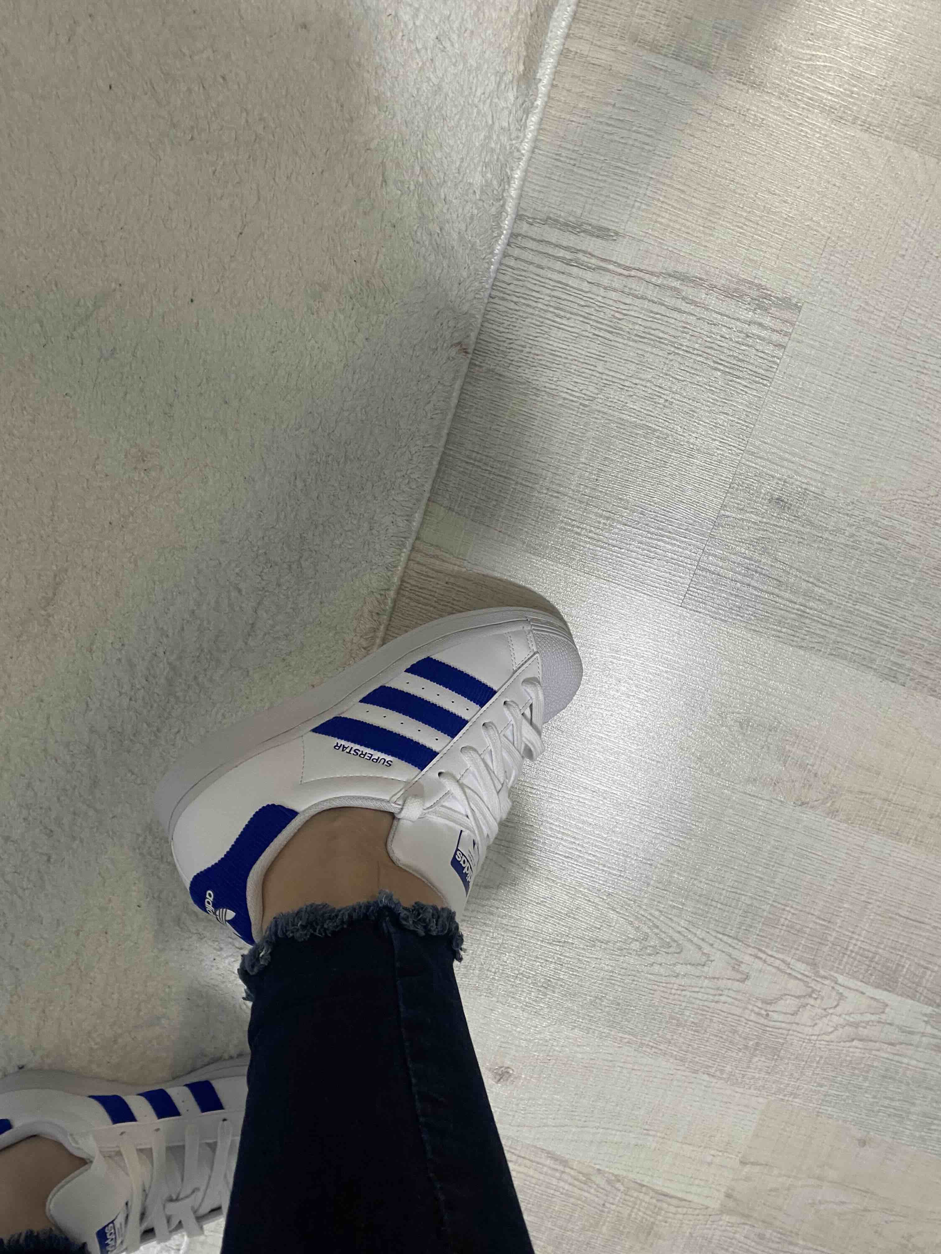 اسنیکر زنانه سفید آدیداس adidas IG0278 photo review