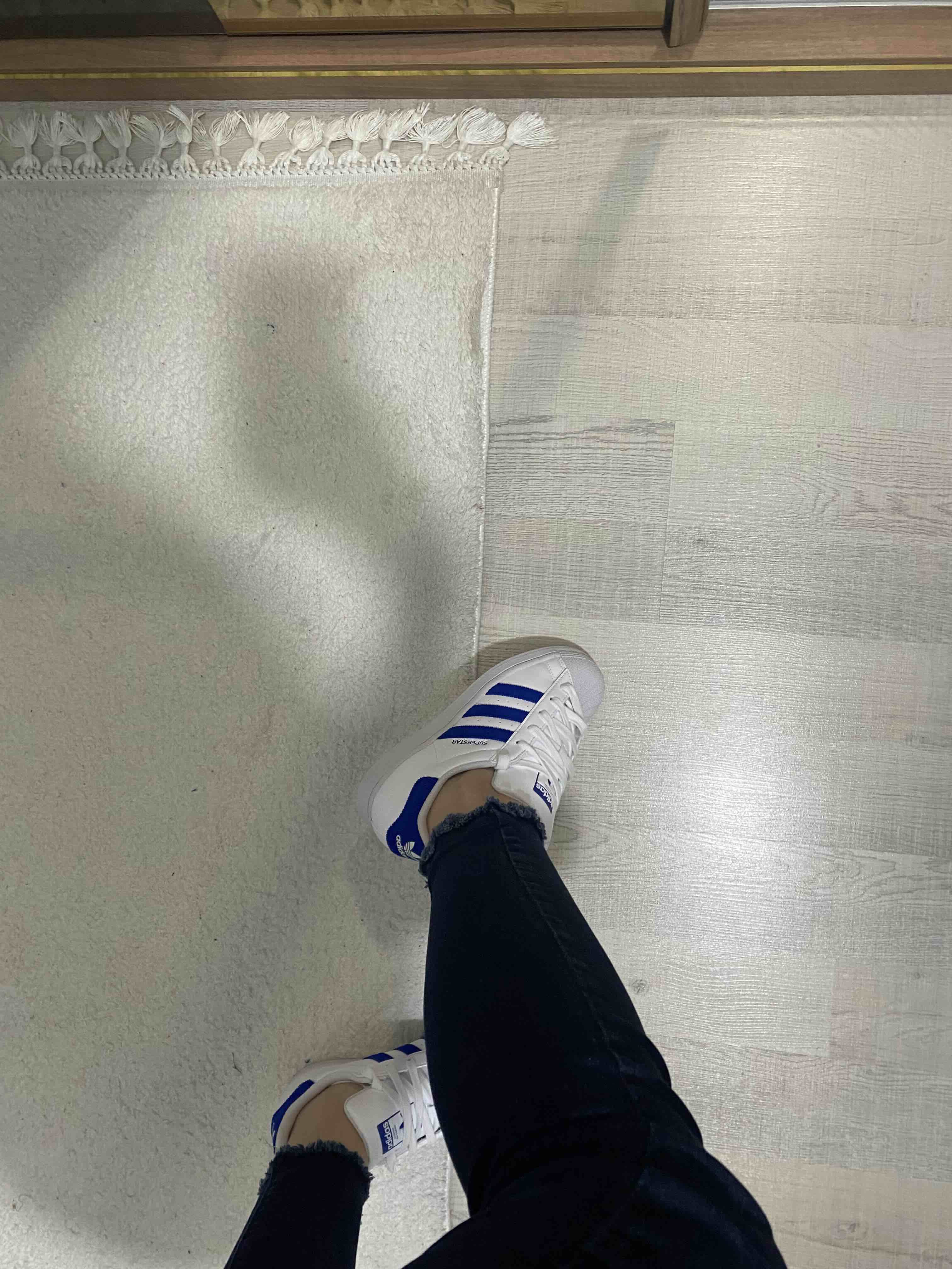 اسنیکر زنانه سفید آدیداس adidas IG0278 photo review