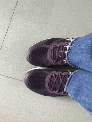 کفش پیاده روی زنانه صورتی اسکیچرز Skechers 128205 PLUM photo review