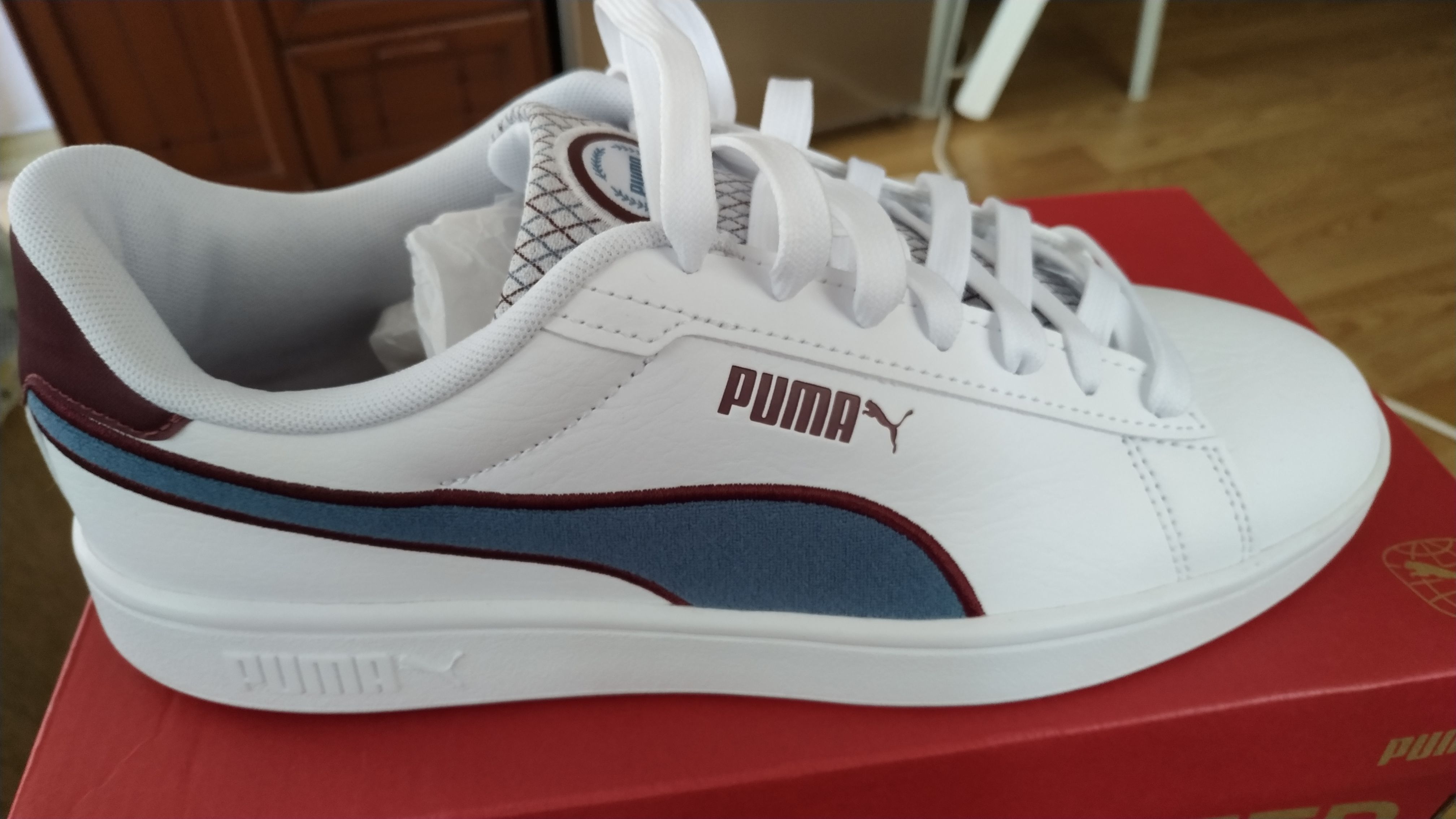 اسنیکر زنانه برند پوما Puma اورجینال 38937601 photo review