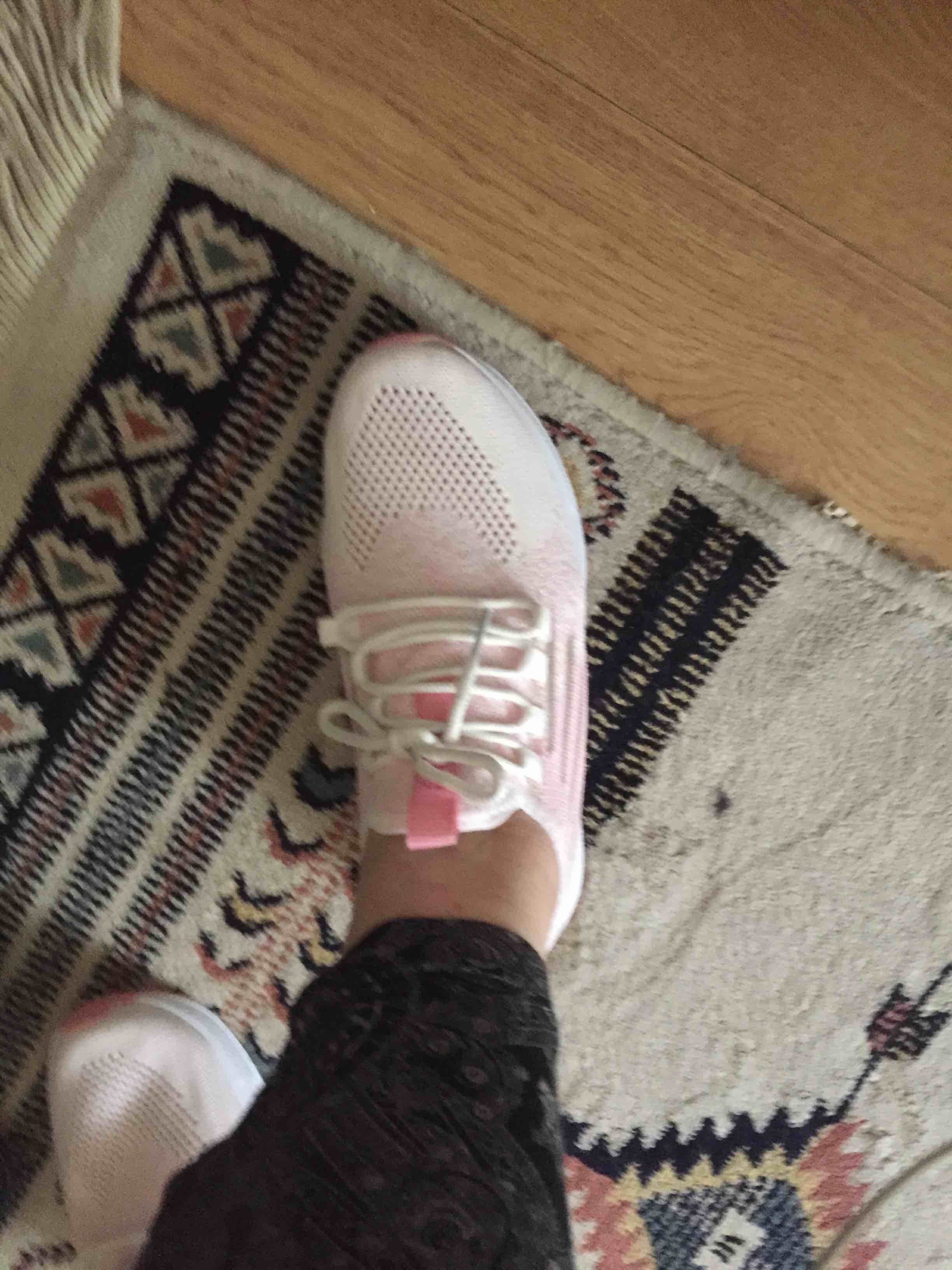 اسنیکر اورجینال موگو زنانه Muggo ULTRABOOST photo review