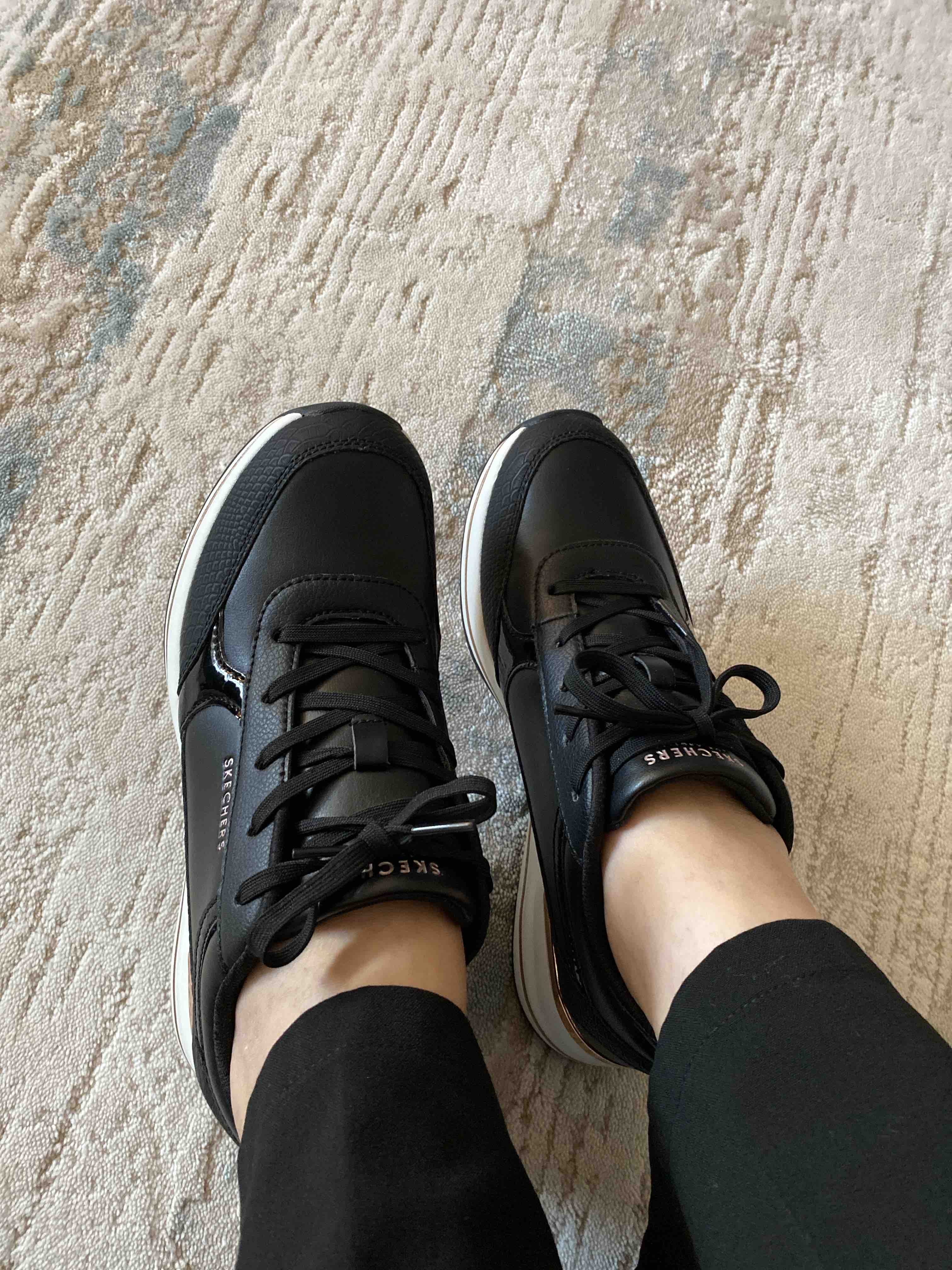 اسنیکر زنانه مشکی اسکیچرز Skechers 177345 BLK photo review