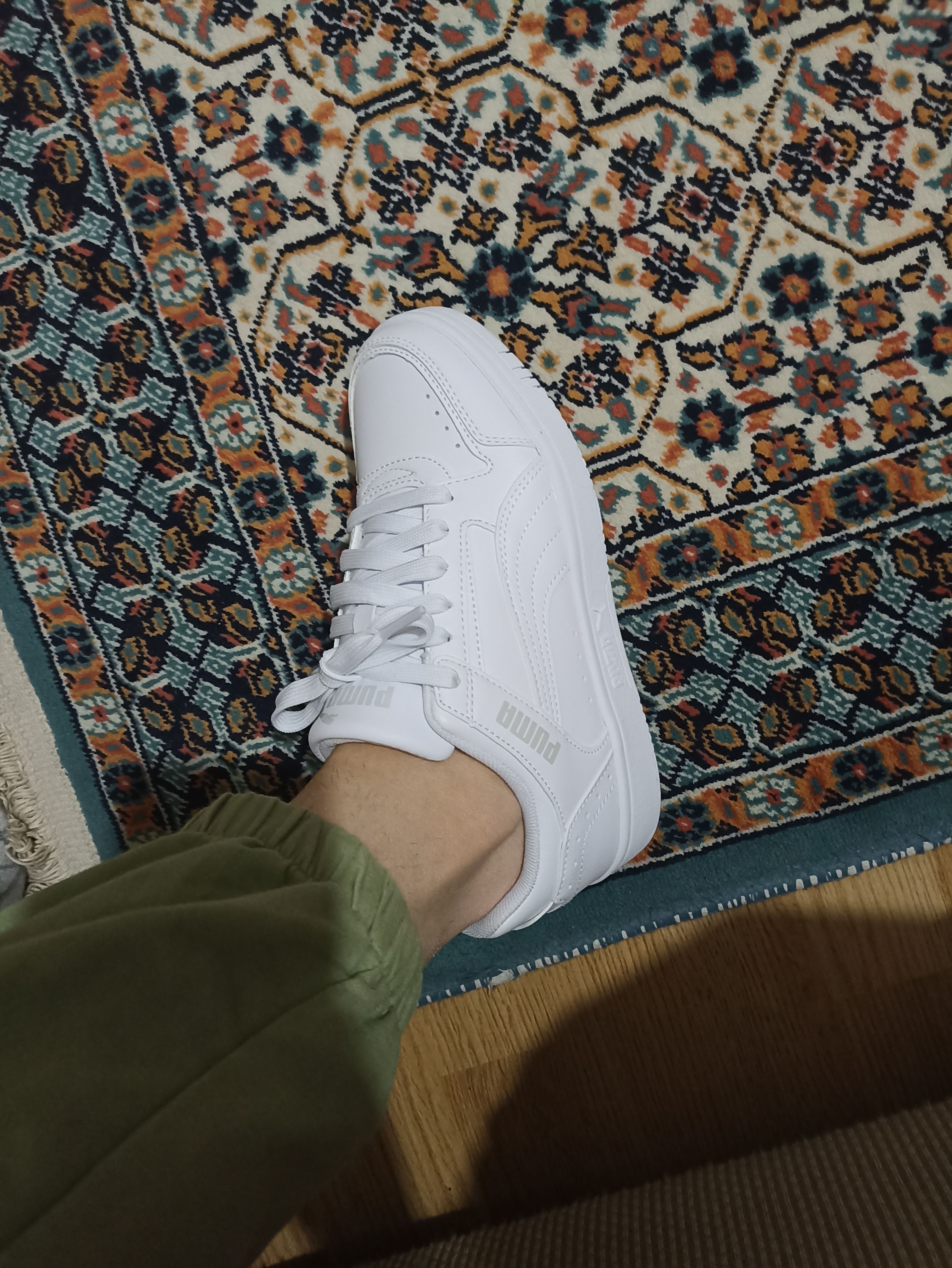 اسنیکر زنانه سفید پوما Puma 38198401 photo review