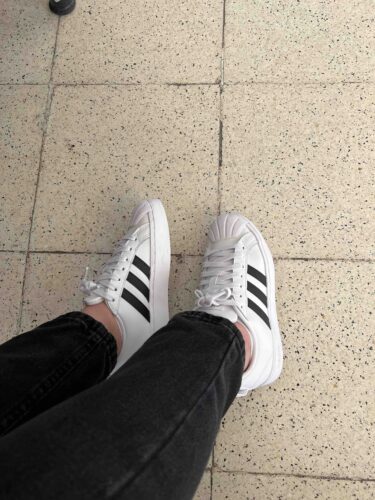 اسنیکر زنانه برند آدیداس adidas اورجینال STREETCHECK photo review