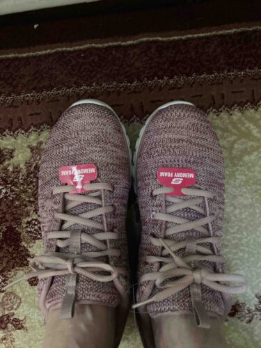 کتانی رانینگ زنانه صورتی اسکیچرز Skechers 12614 MVE photo review