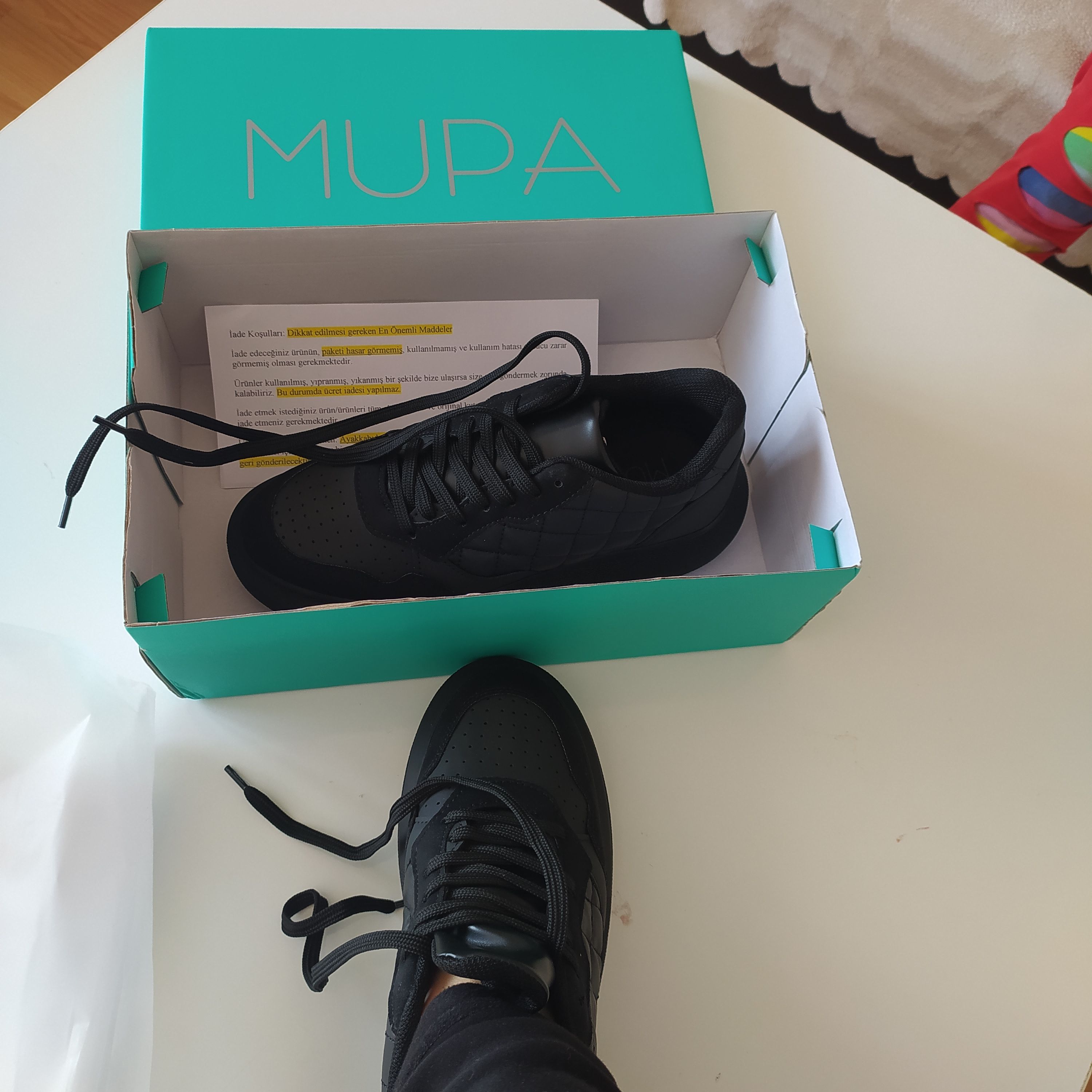 اسنیکر زنانه مشکی  Mupa Shoes 102 5366 photo review