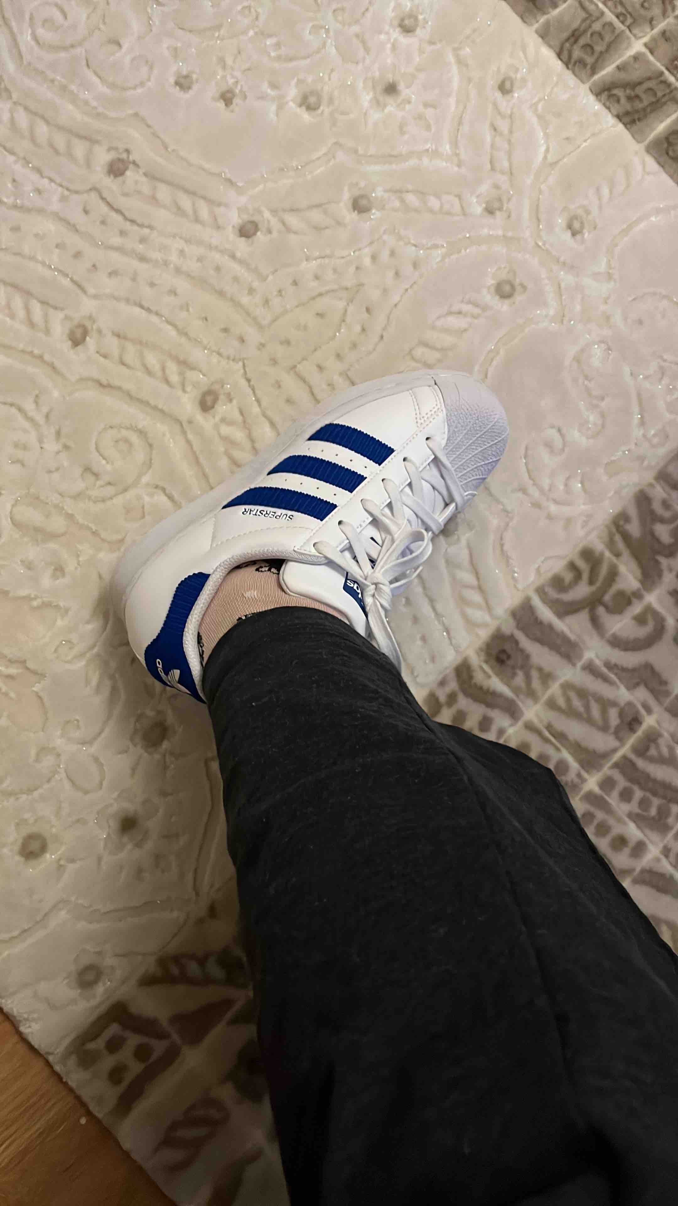 اسنیکر زنانه سفید آدیداس adidas IG0278 photo review