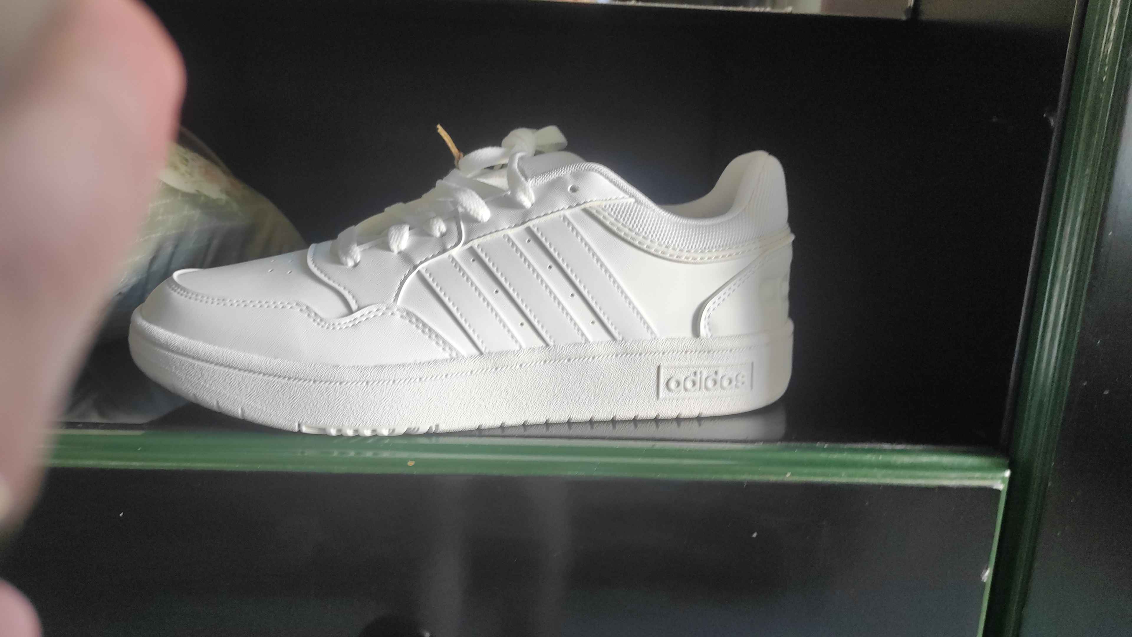 اسنیکر زنانه سفید آدیداس adidas LWP51 photo review