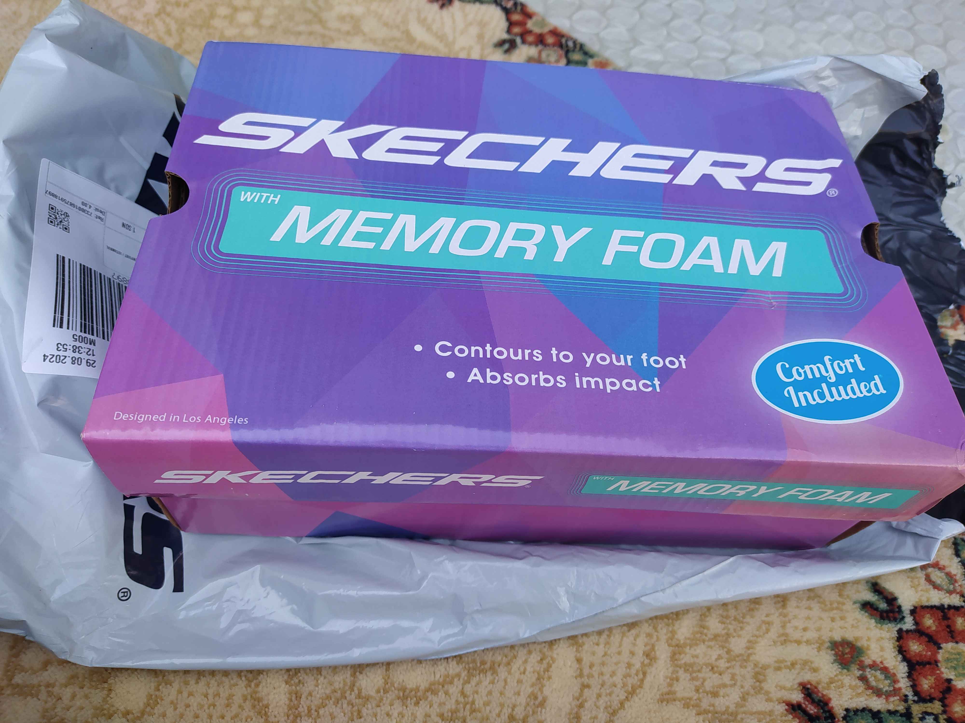 کتانی رانینگ زنانه مشکی اسکیچرز Skechers 104430 BBK photo review