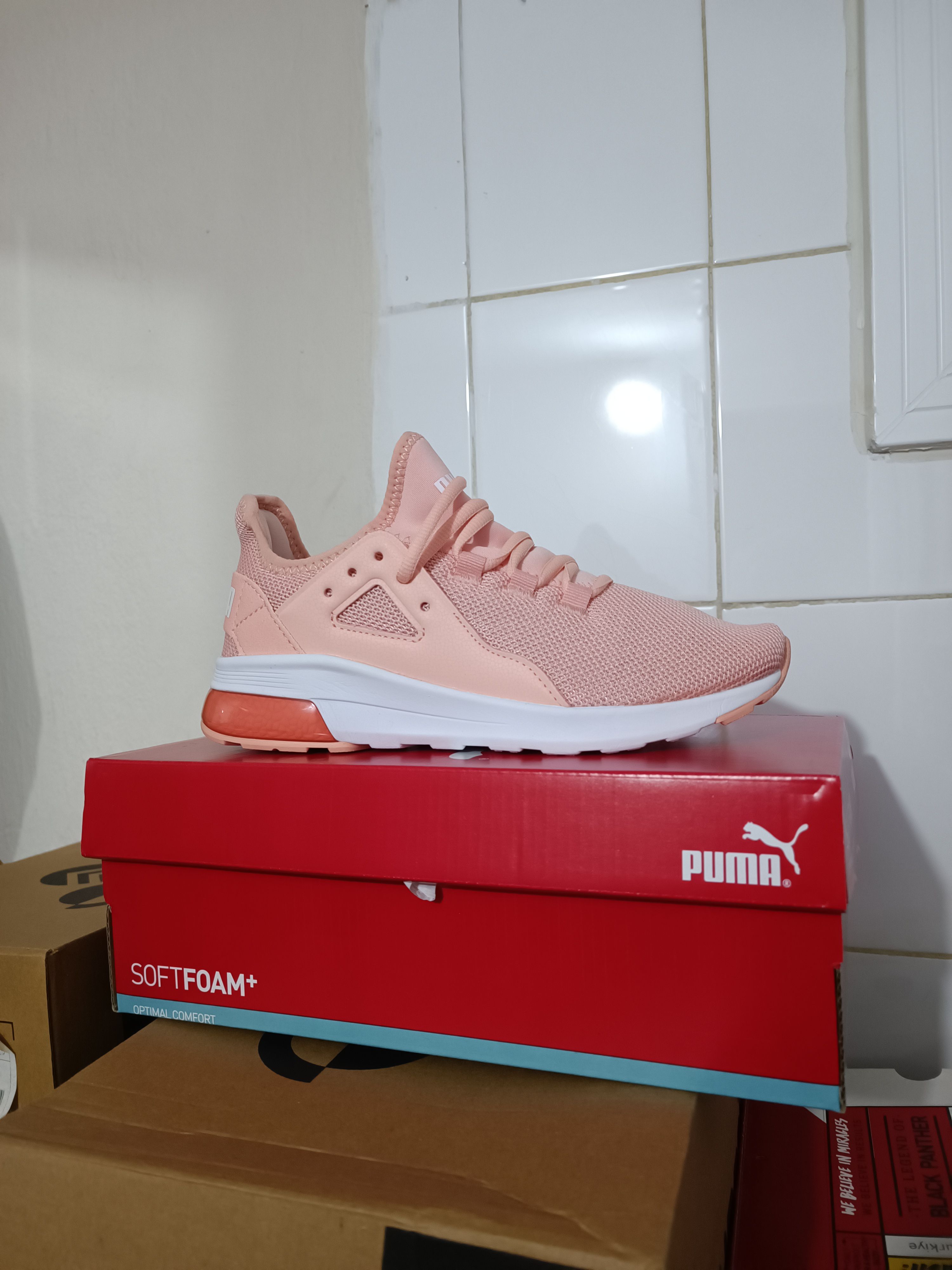 اسنیکر زنانه برند پوما Puma اورجینال 367309 photo review