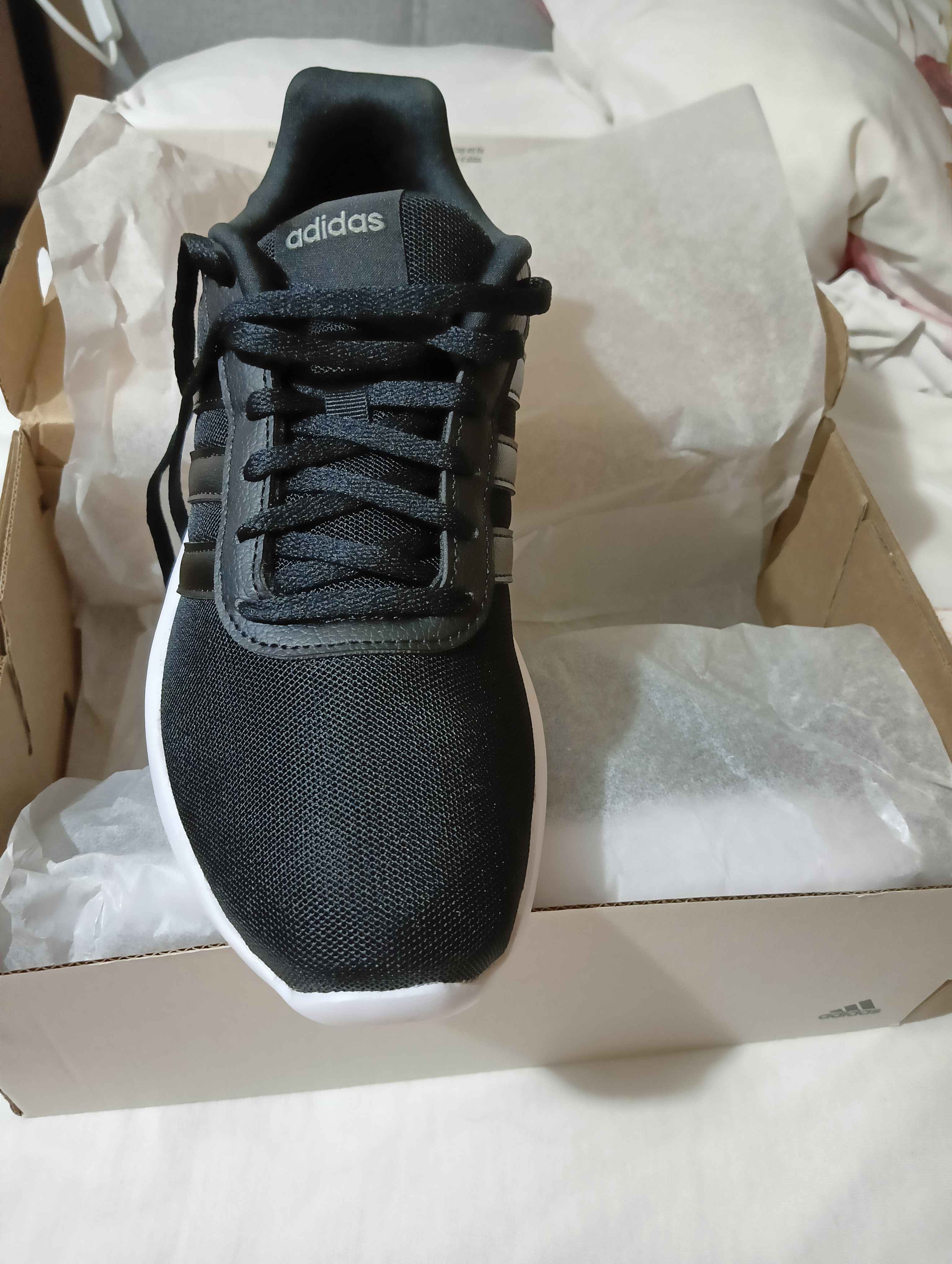 اسنیکر زنانه برند آدیداس adidas اورجینال IG3613 photo review