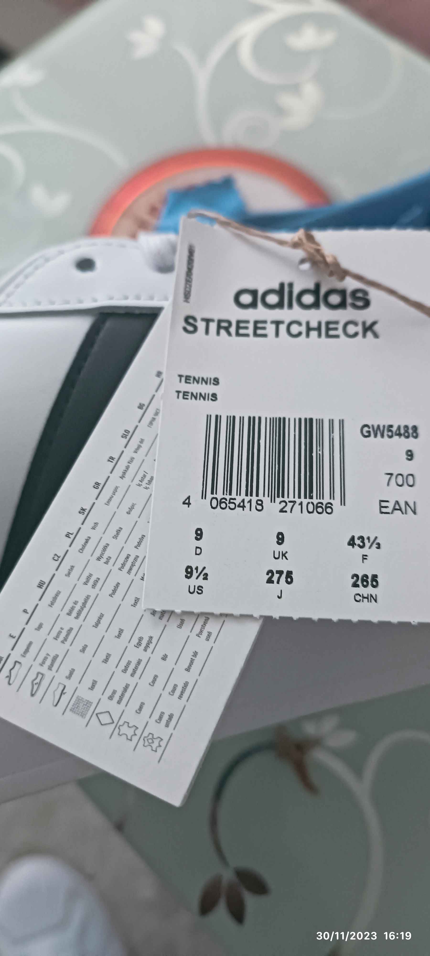 اسنیکر زنانه برند آدیداس adidas اورجینال STREETCHECK photo review