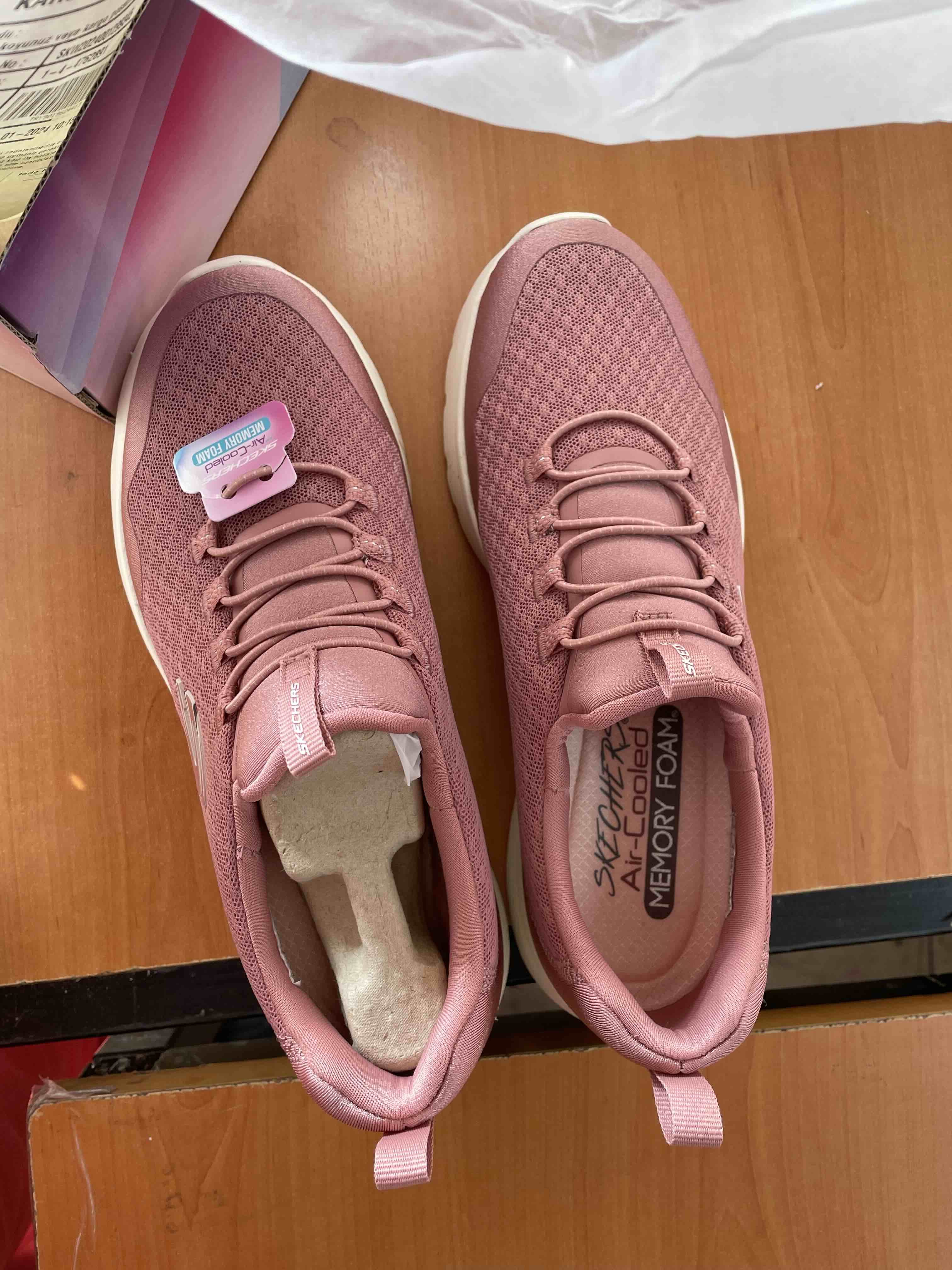 اسنیکر زنانه برند اسکیچرز Skechers اورجینال 149657TK ROS photo review