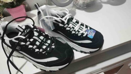 اسنیکر زنانه مشکی اسکیچرز Skechers 11930-BKW_BKW photo review